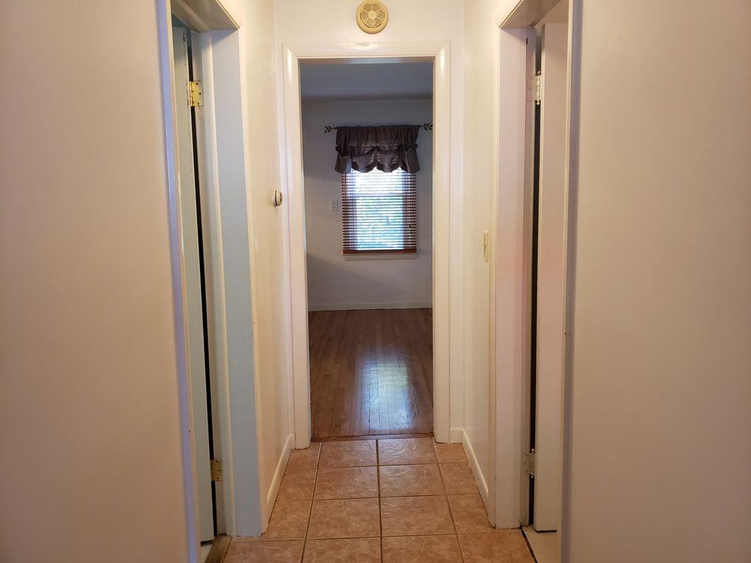 87 Lonsdale St - Photo 2 of 27