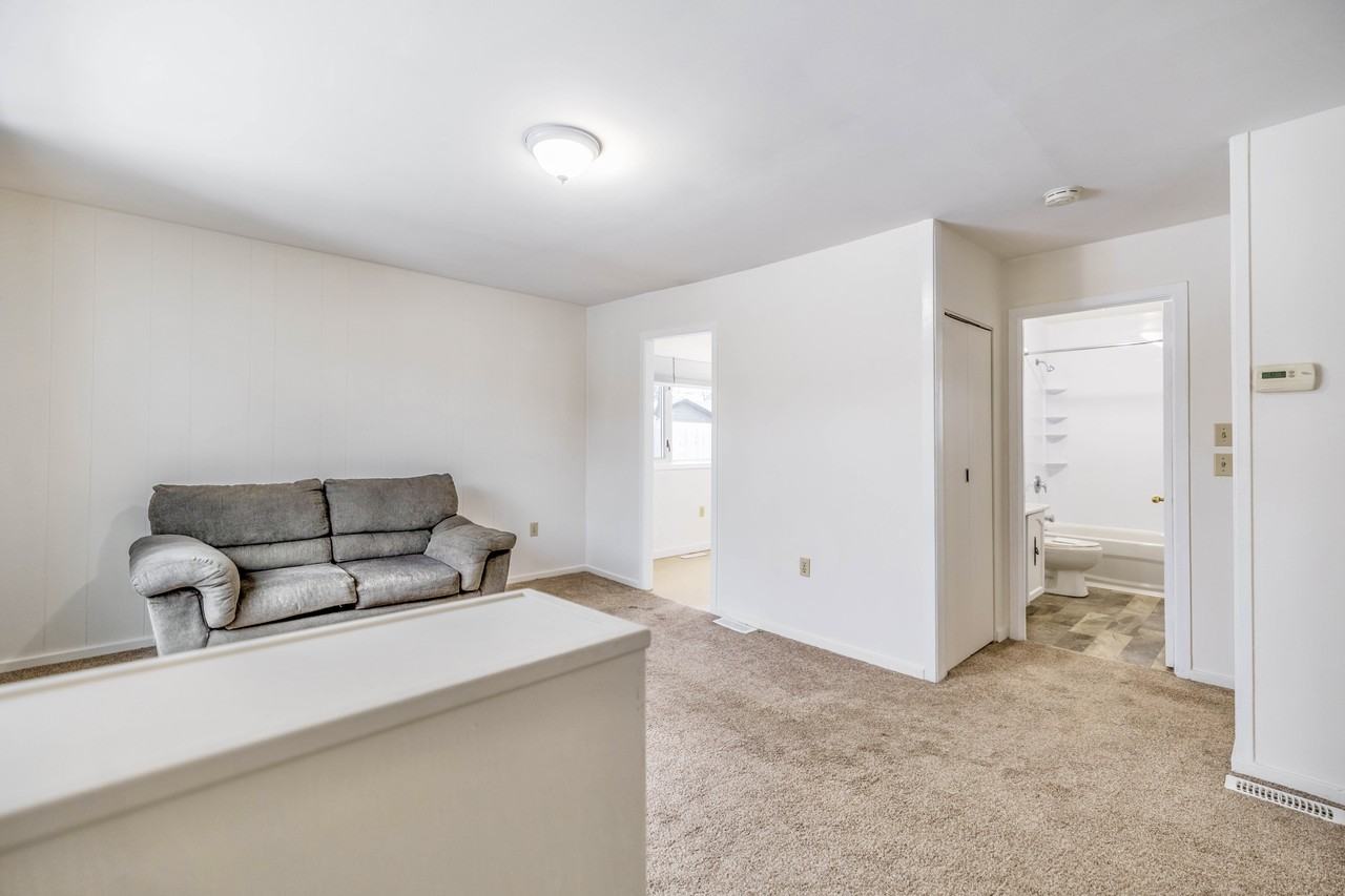 1051 Dudley Avenue - Photo 2 of 17