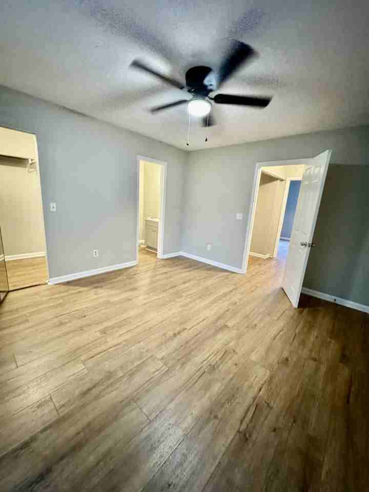 350 Black Oak Ct SW - Photo 2 of 5