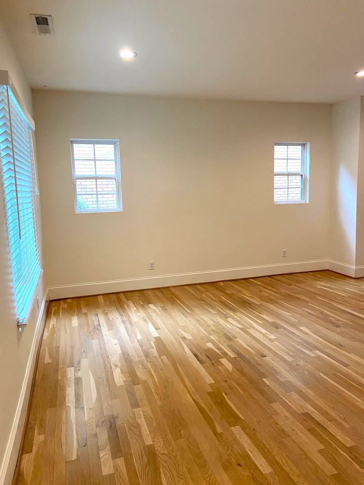 529 10th Avenue South - Photo 4 of 22