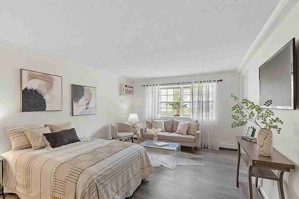 70 70 A Washington Park Drive APT2 - 2 #2 - Photo 4 of 5