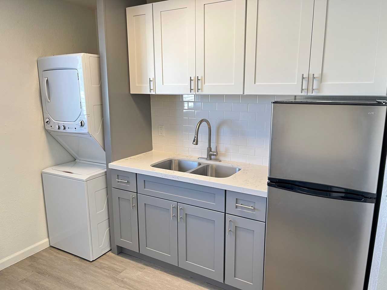 2020 West Orangewood Avenue #214 - Photo 7 of 23