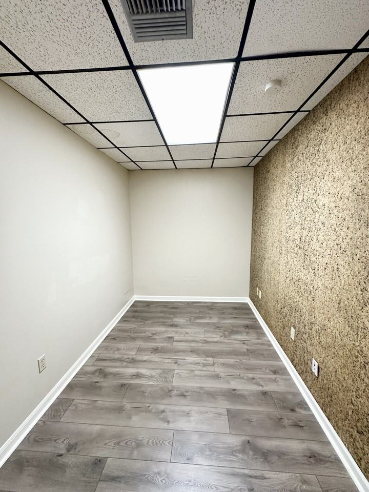 Exchange Pl #NA - Photo 2 of 7