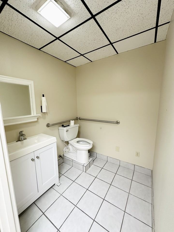 Exchange Pl #NA - Photo 3 of 7