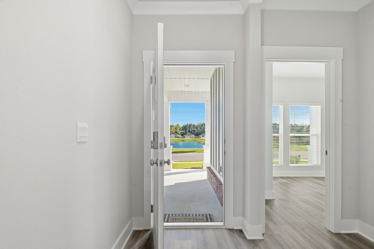 1085 Hayward Loop #NA - Photo 7 of 38