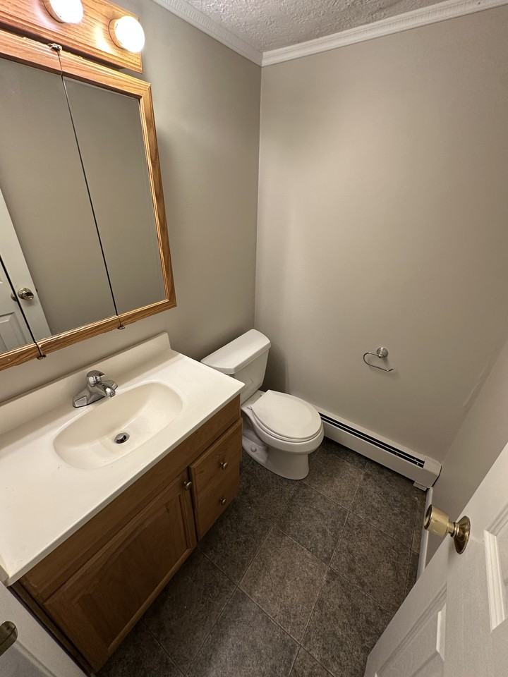 956 S Lincoln St #956-1-2 - Photo 6 of 11