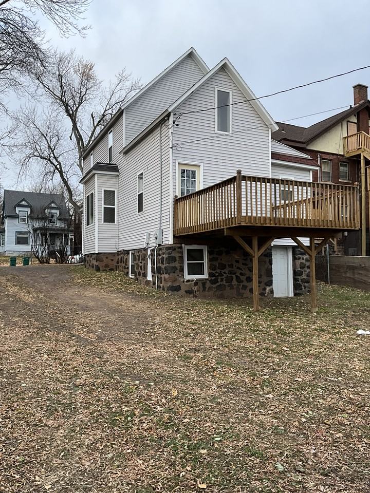 1324 East 2nd Street #NA - Photo 2 of 26