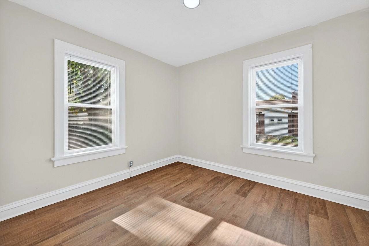 5803 S Kingshighway Blvd #1S - Photo 7 of 16