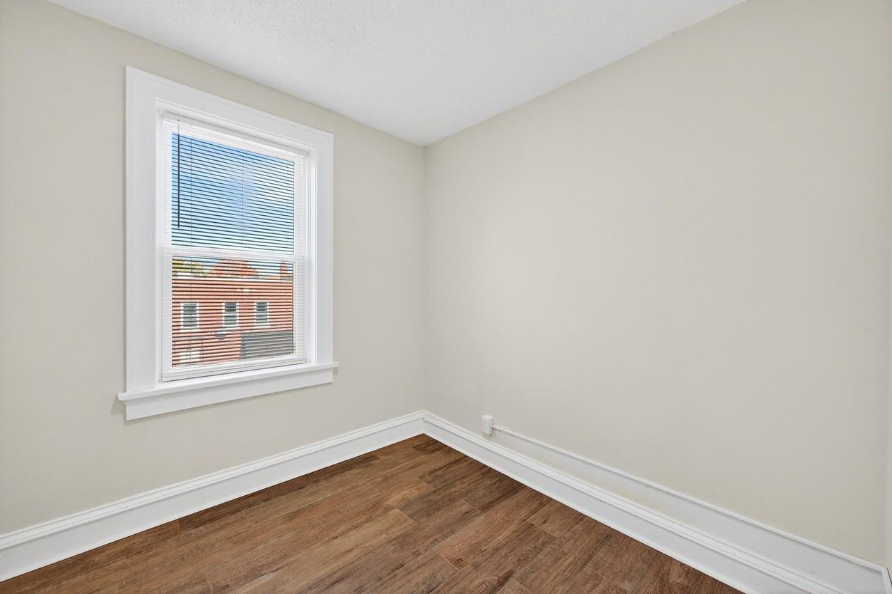 5803 S Kingshighway Blvd #2S - Photo 7 of 16