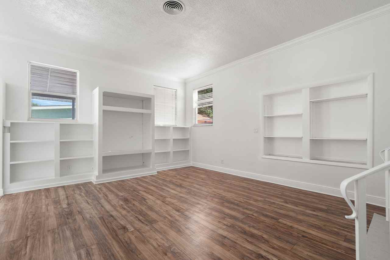 2173 W Vina Del Mar Blvd #NA - Photo 7 of 50