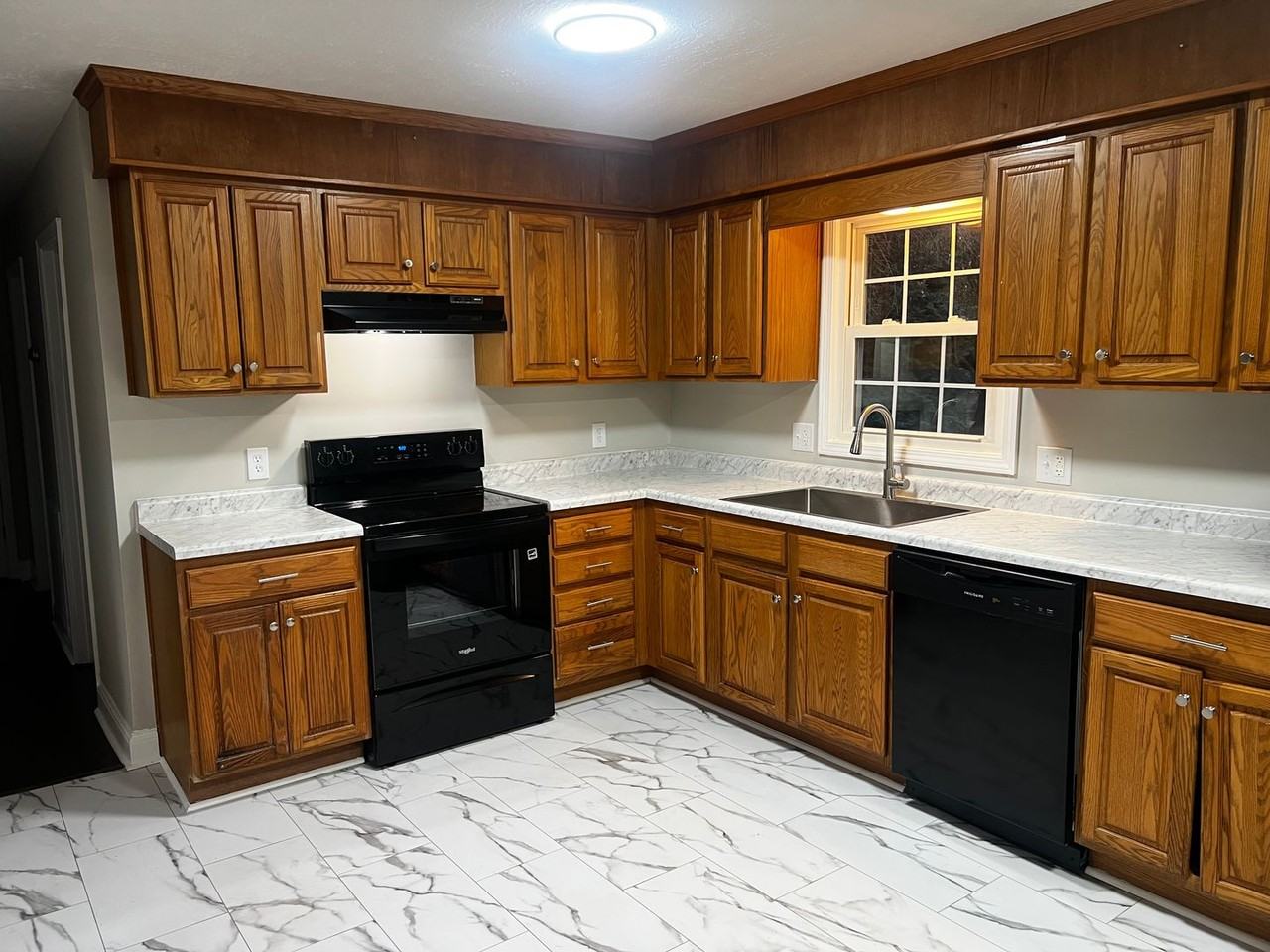 824 Strawberry Lane - Photo 6 of 20