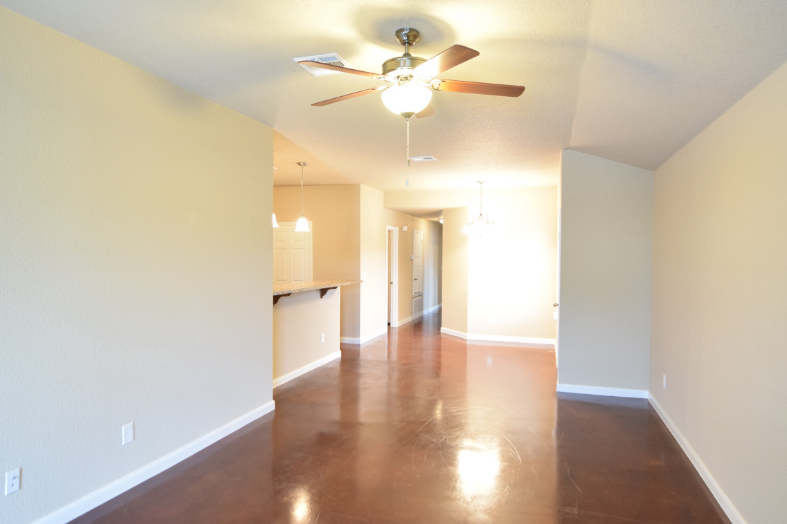 1427 Hopi Trl #B - Photo 7 of 17