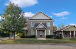 1524 1st Ave #B - Photo 1 of 1