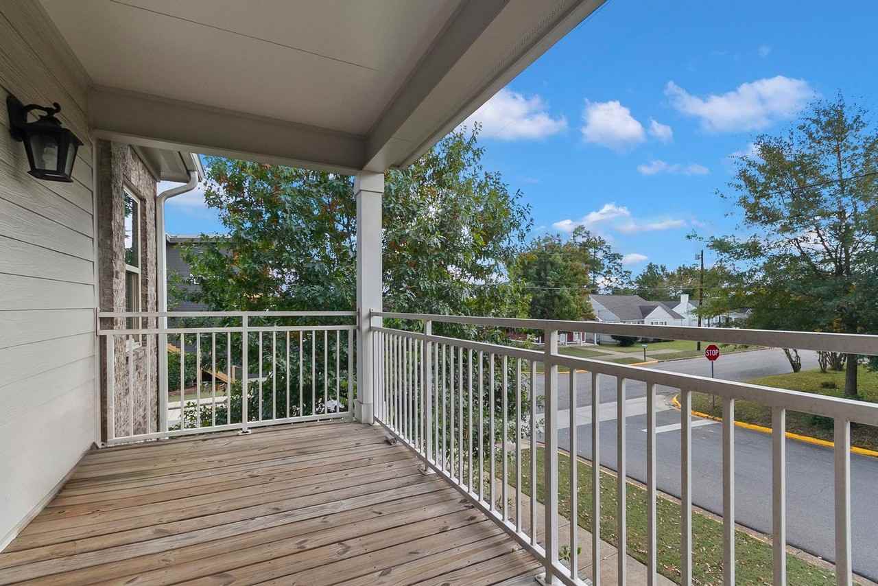 1524 1st Ave #B - Photo 7 of 22