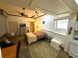 featured image of 383 College St