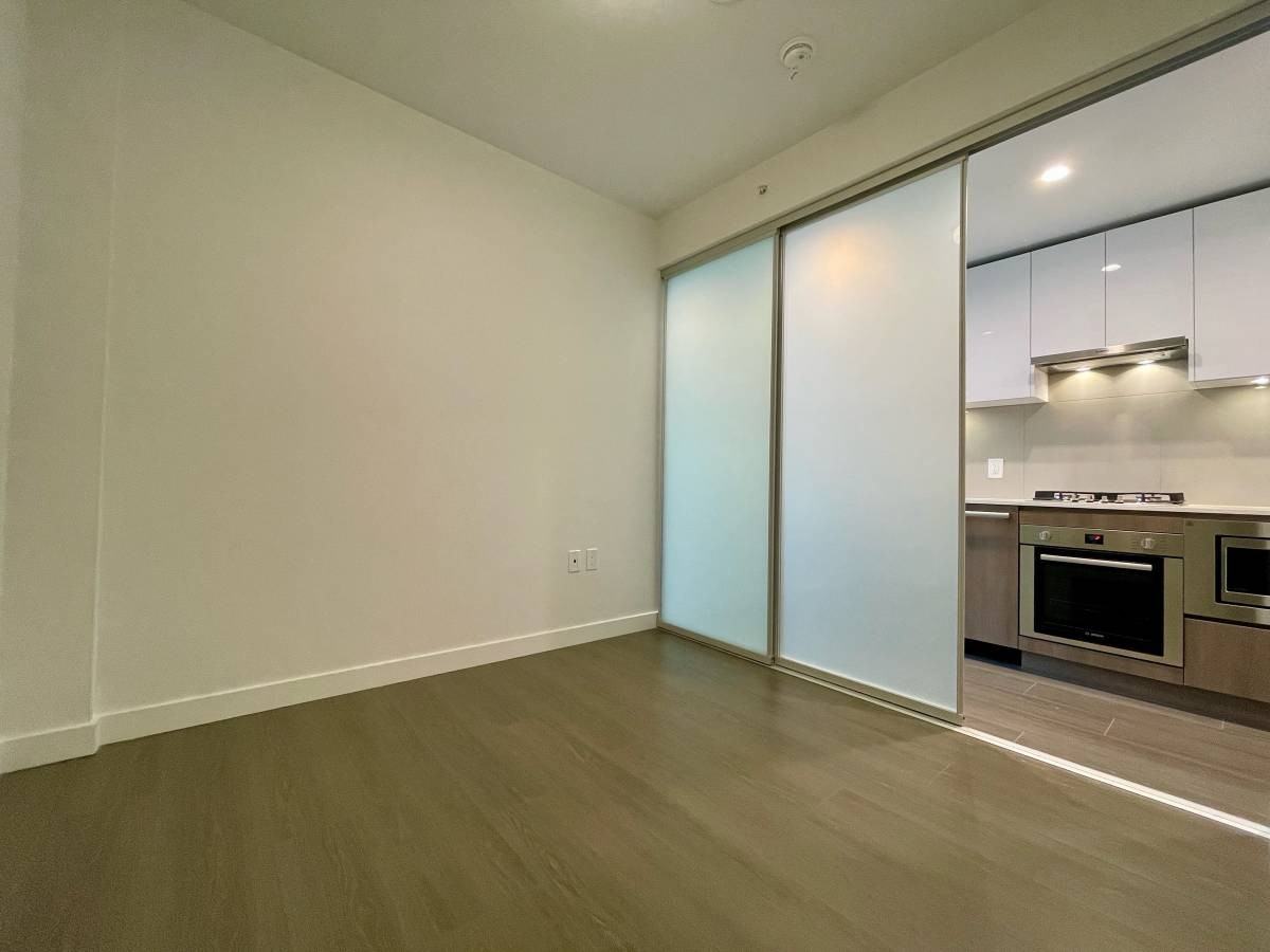 Carnarvon St & 6th St #802 - Photo 5 of 13