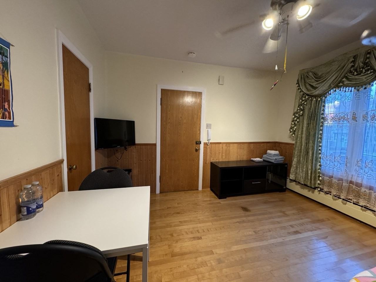 7735 Rue Centrale #2 - Photo 3 of 7