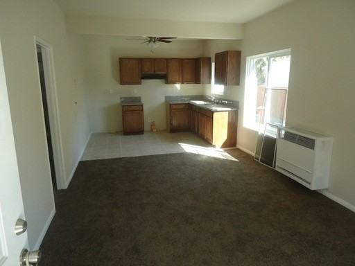 975 N Mountain View Ave - Photo 2 of 13