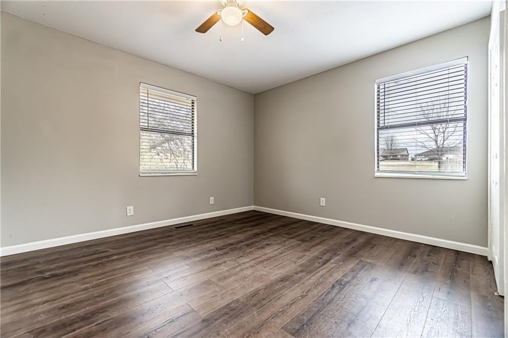 1014 N Hico St #B - Photo 5 of 9