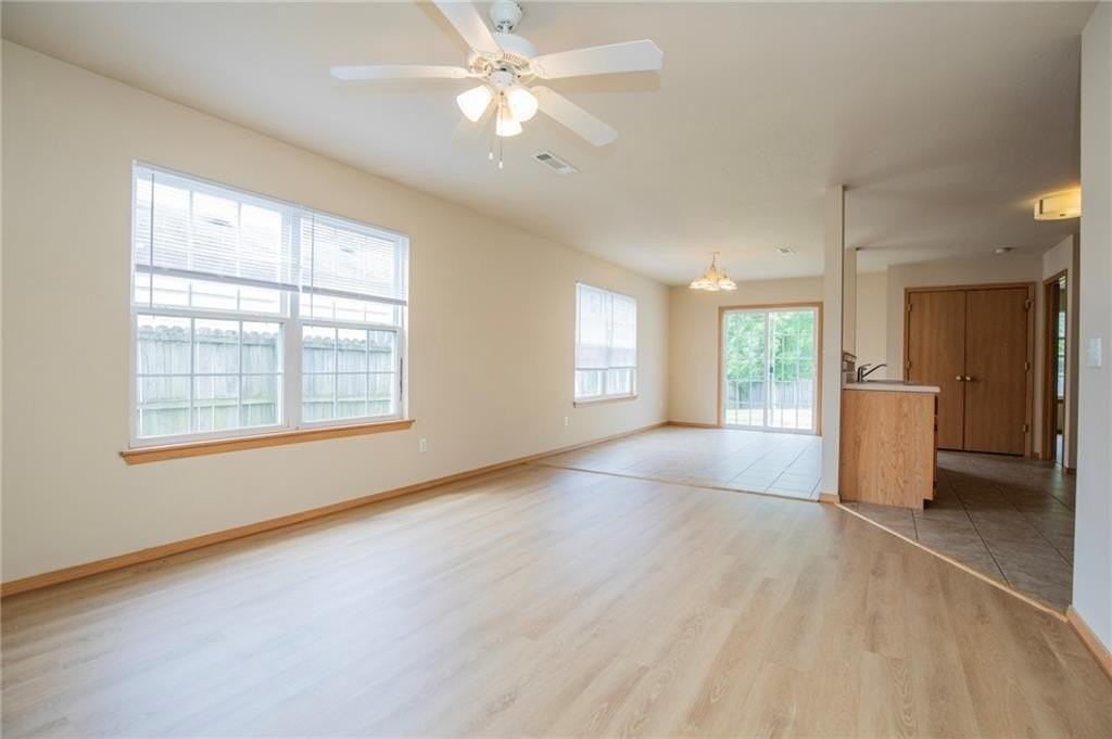 321 Grant Springs Dr - Photo 2 of 18