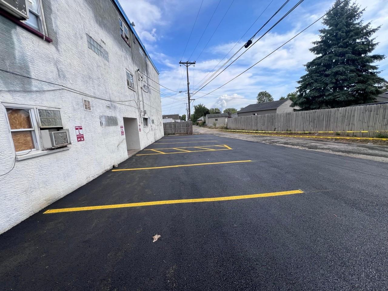 3295 Sullivant Ave Apt N #N - Photo 2 of 7