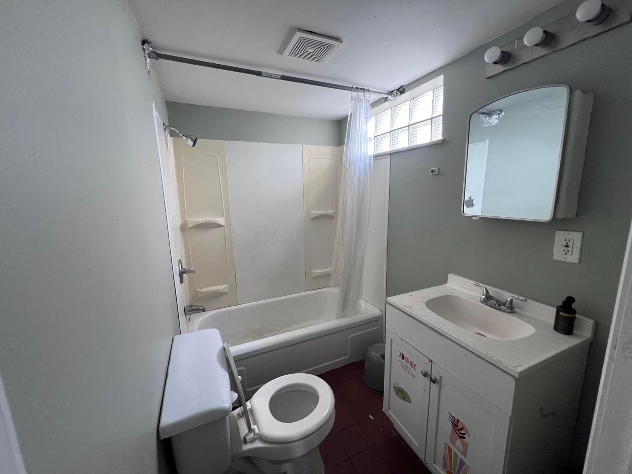 3295 Sullivant Ave Apt N #N - Photo 7 of 7