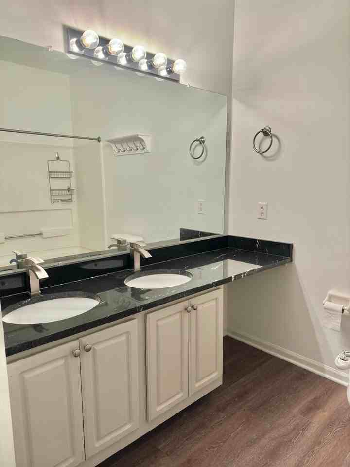 6055 Craughwell Ln - Photo 7 of 19