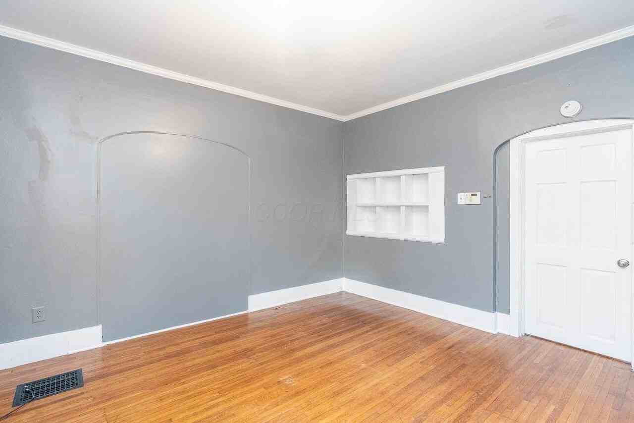 2158 Indiana Ave - Photo 6 of 28