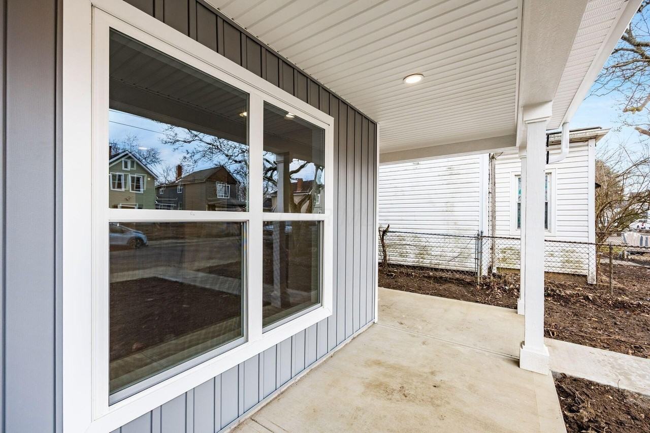 90 N Princeton Ave - Photo 5 of 42