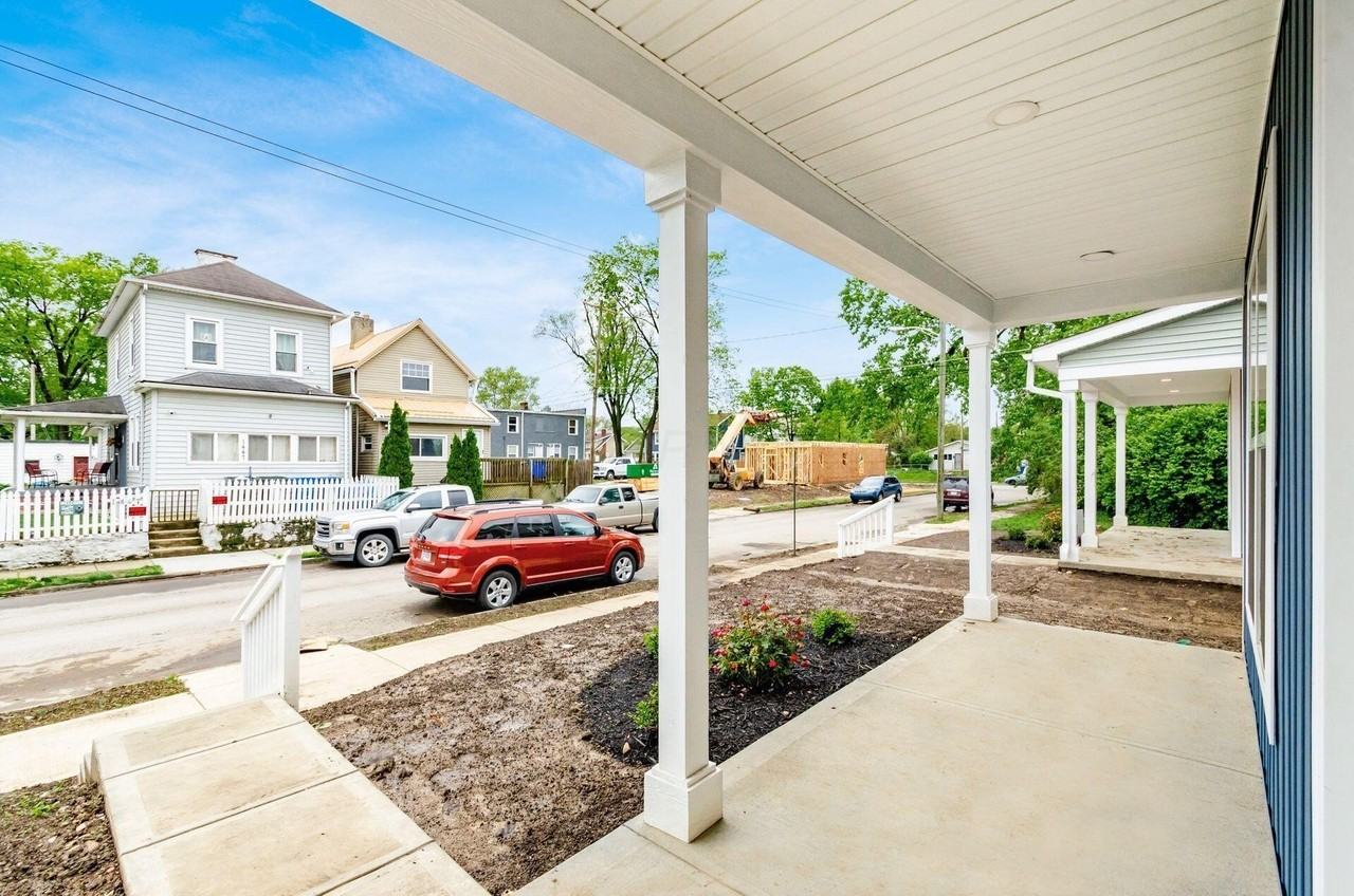 1446 Wendell Avenue - Photo 4 of 42