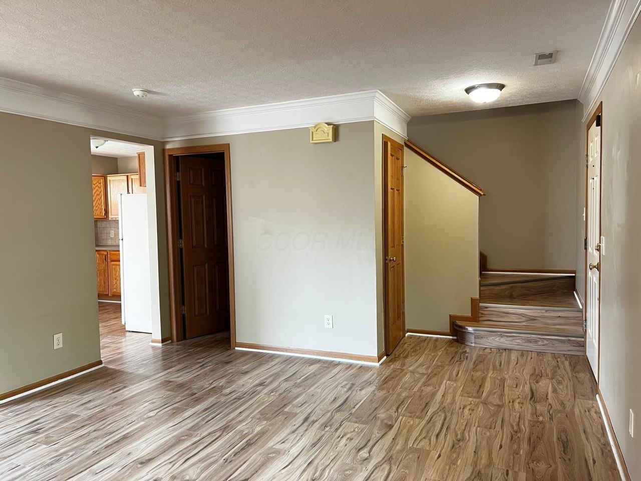 6171 Womersley Dr - Photo 4 of 23