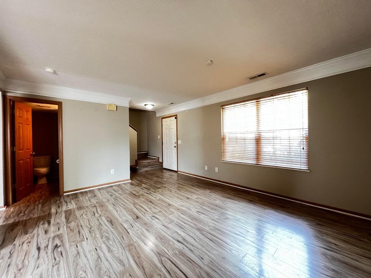 6171 Womersley Dr - Photo 5 of 23