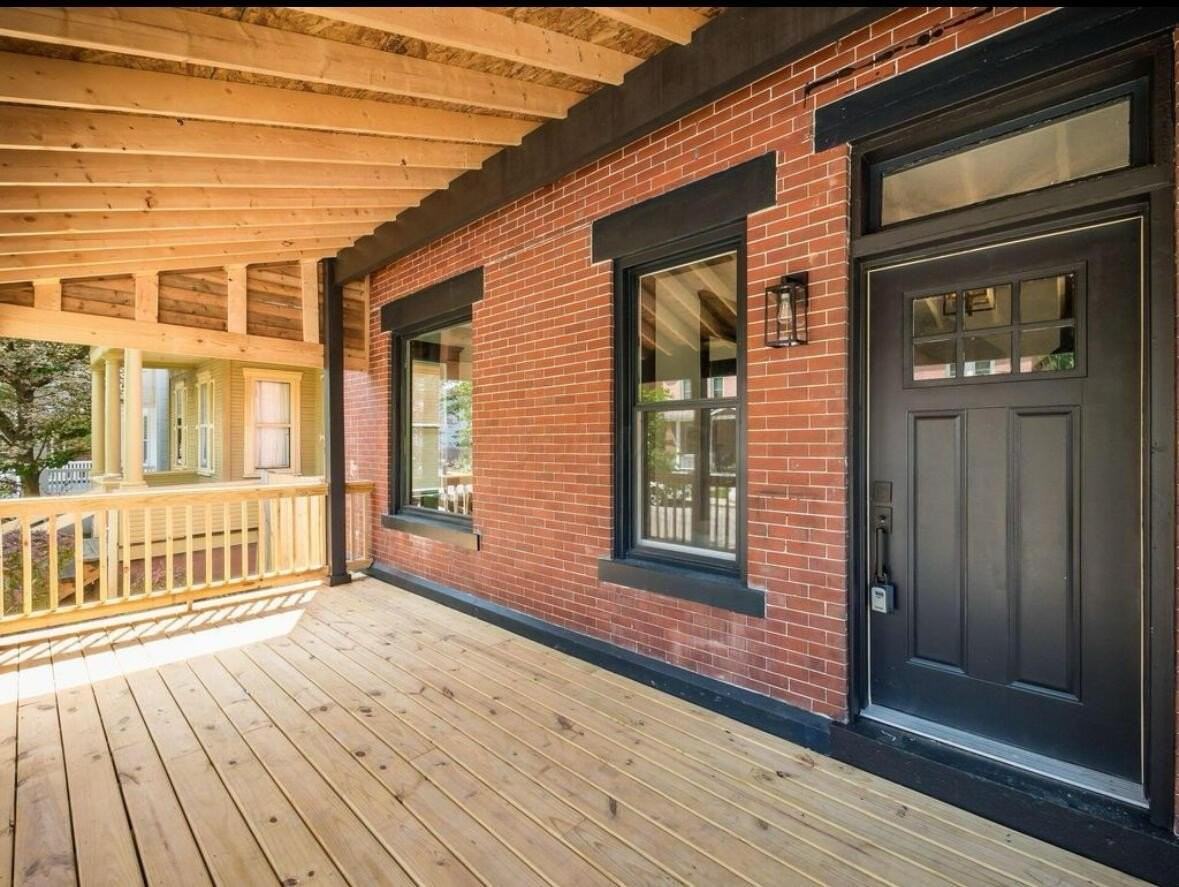 1217 Franklin Ave Unit 1217 #1217 - Photo 2 of 23