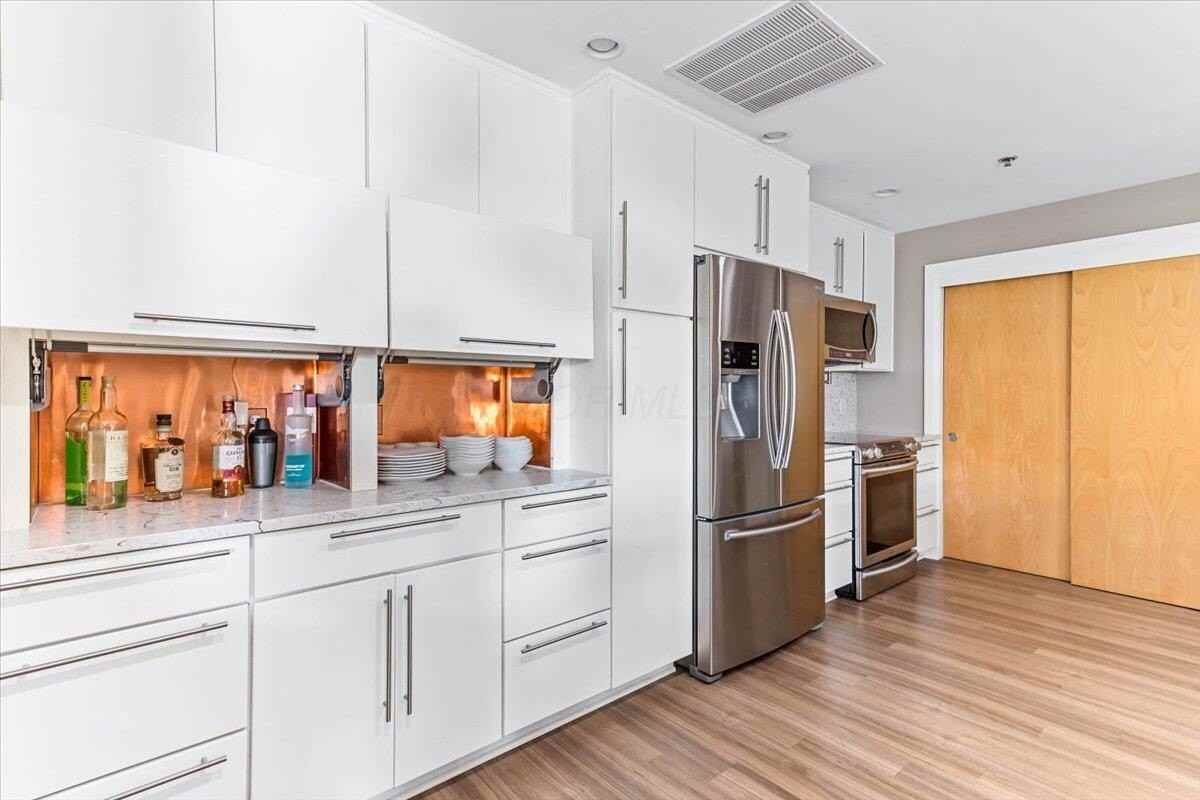 196 S Grant Ave Apt 307 #307 - Photo 5 of 39