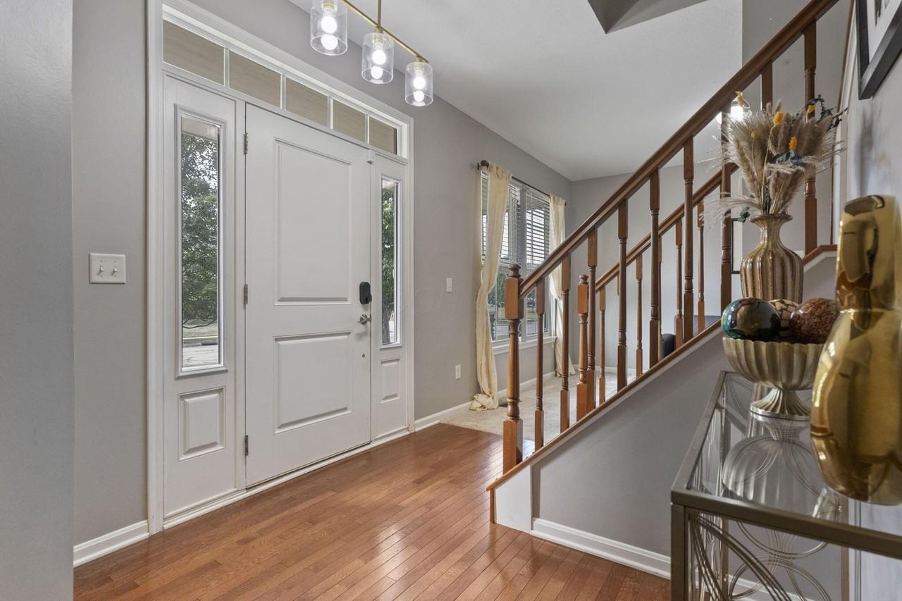 6185 Dietz Dr - Photo 2 of 24