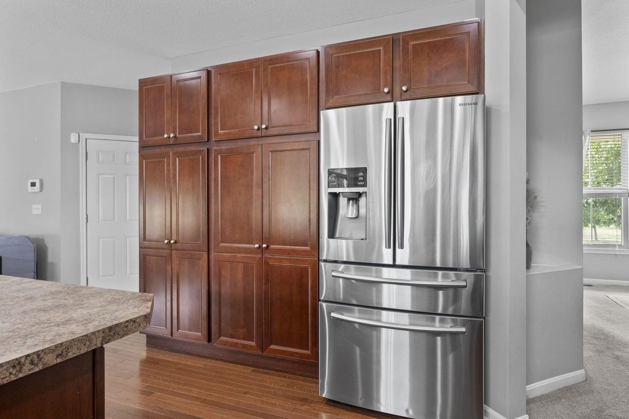 6185 Dietz Dr - Photo 5 of 24