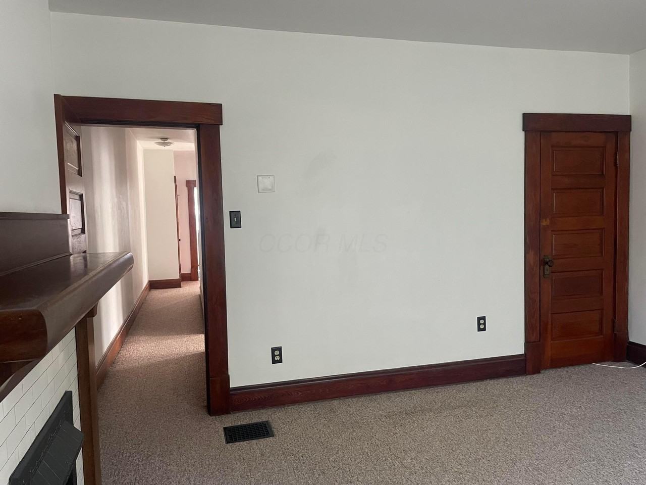 273 Thurman Ave - Photo 6 of 19