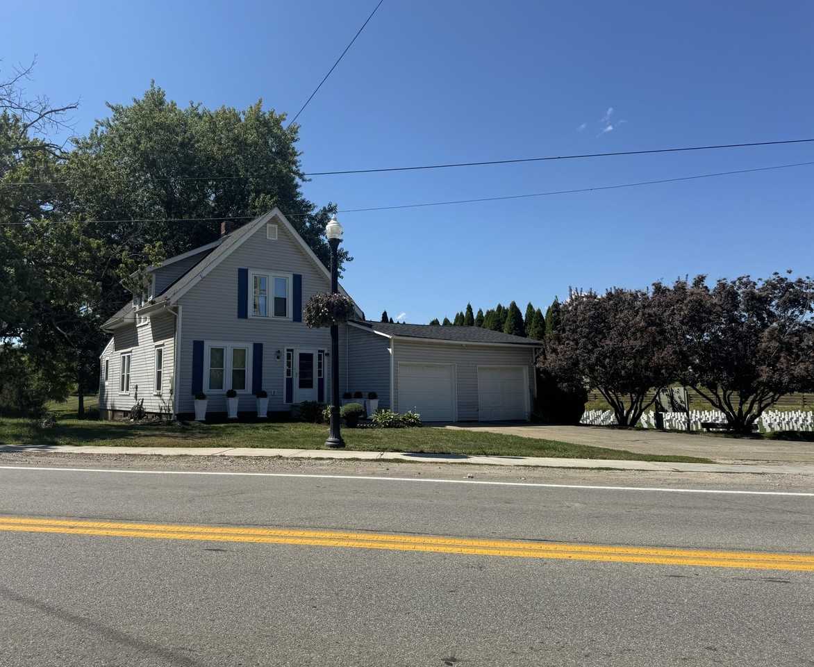 79 W Cherry St - Photo 2 of 9