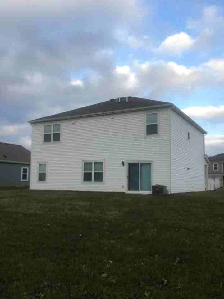 467 Garnet Ranch Dr - Photo 2 of 29