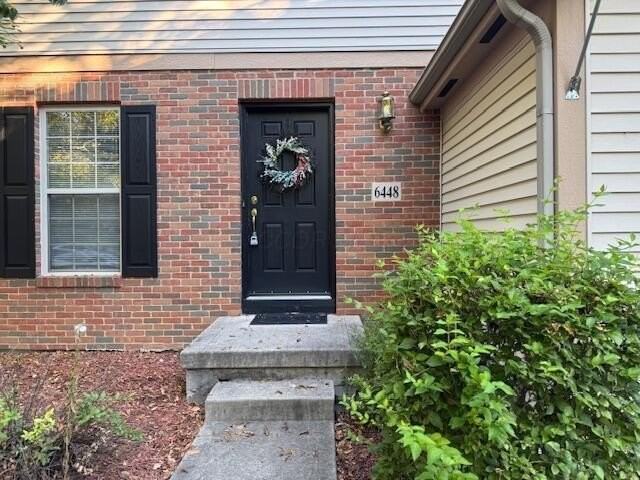 6448 Walden Cir - Photo 2 of 26