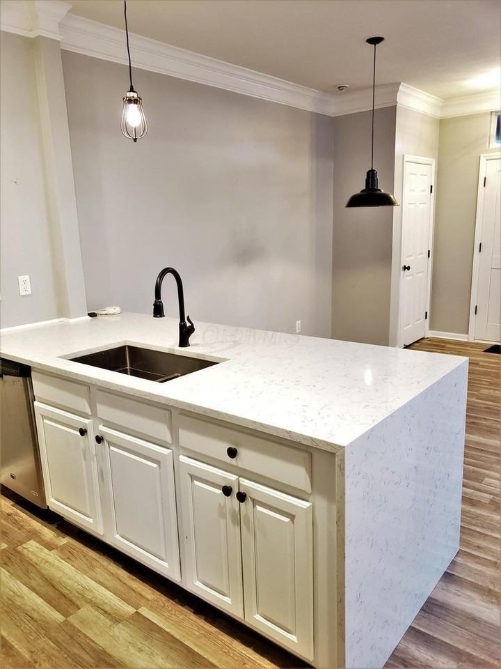 6223 Craughwell Ln - Photo 4 of 12