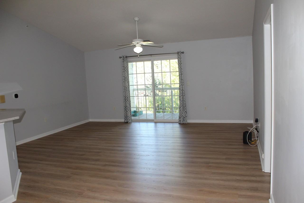 7774 Essex Gate Dr S - Photo 4 of 28