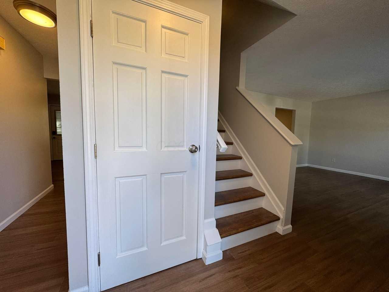 361 Saint Thomas Dr - Photo 4 of 39