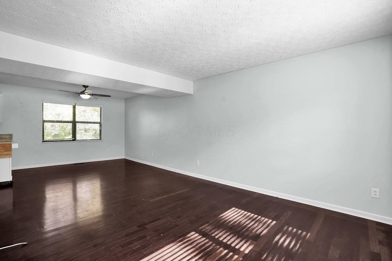 3880 Maidens Larne Dr - Photo 3 of 25