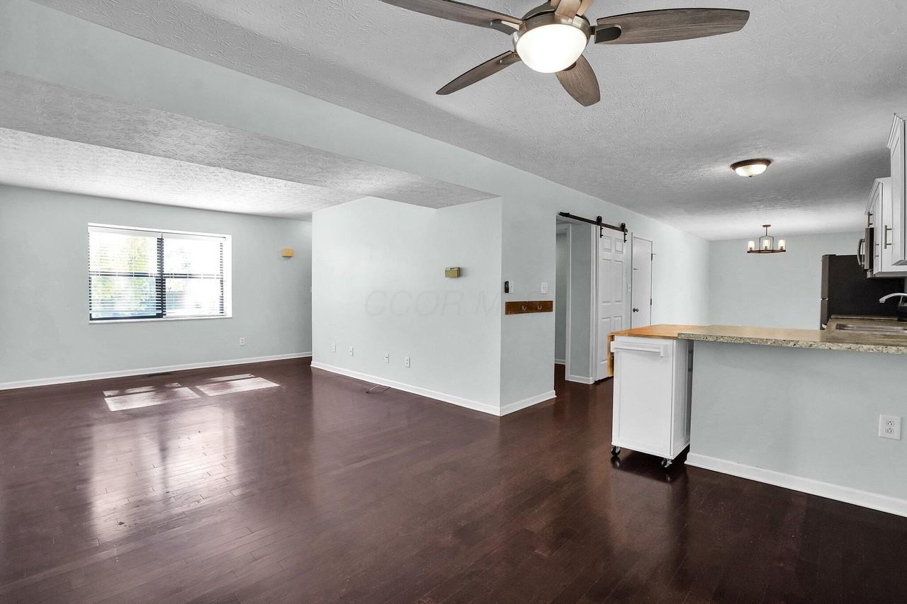 3880 Maidens Larne Dr - Photo 4 of 25