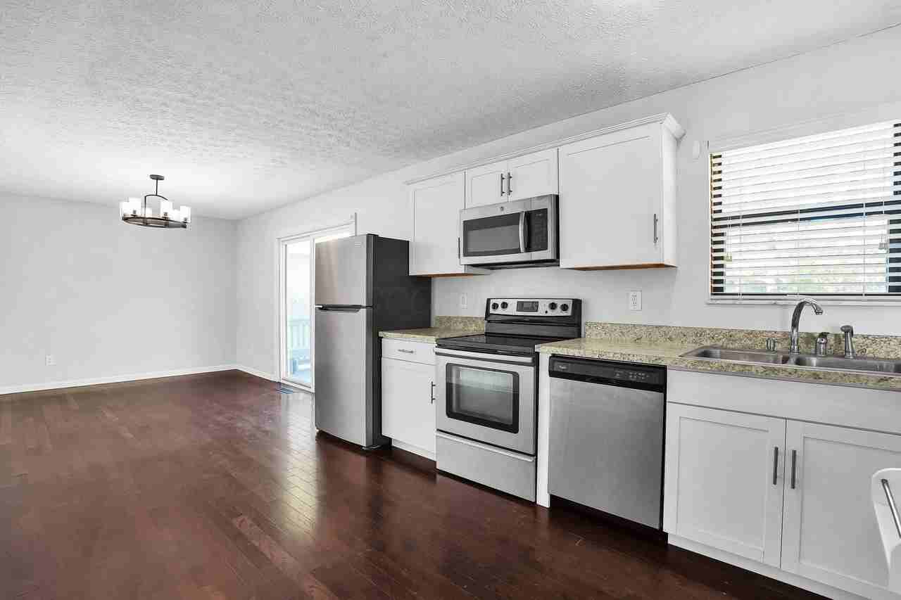 3880 Maidens Larne Dr - Photo 5 of 25