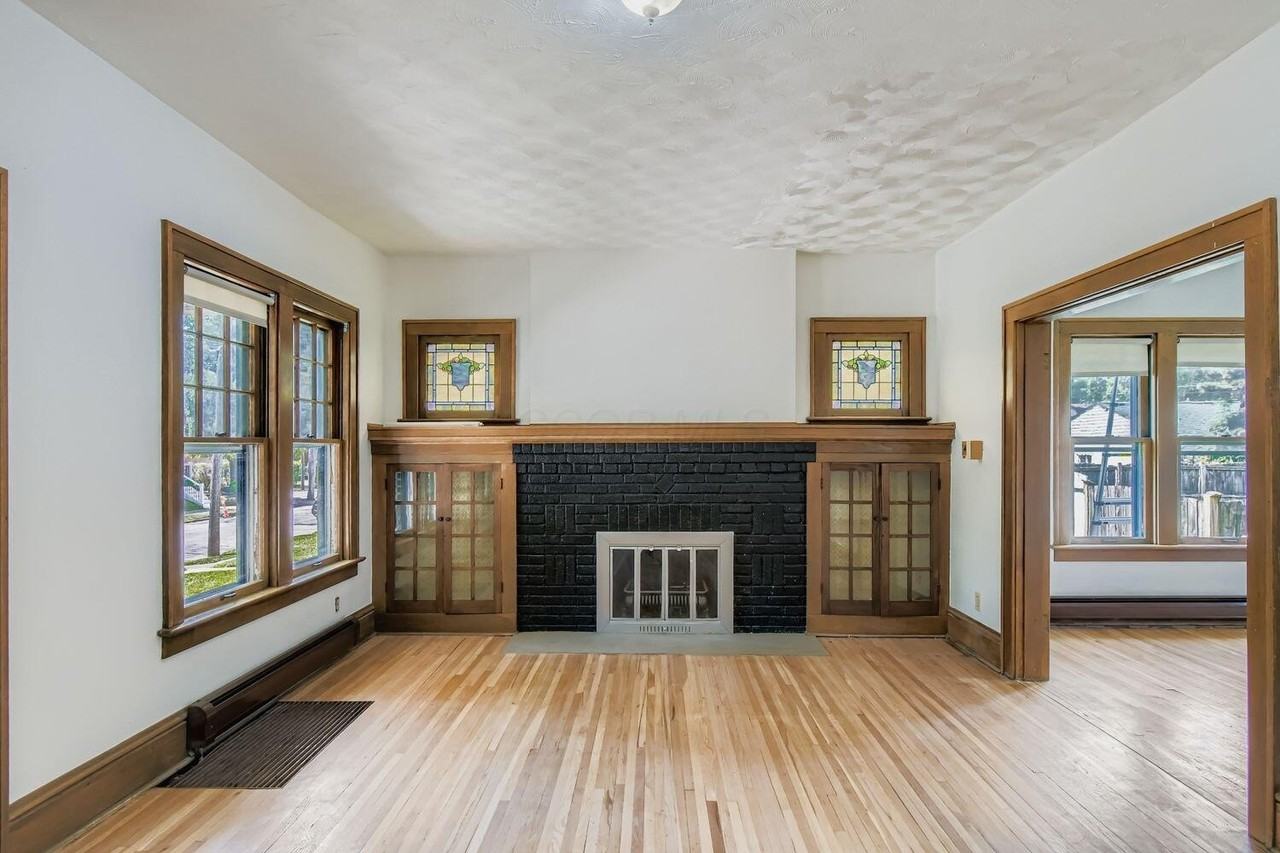 236 E Moler St - Photo 4 of 29