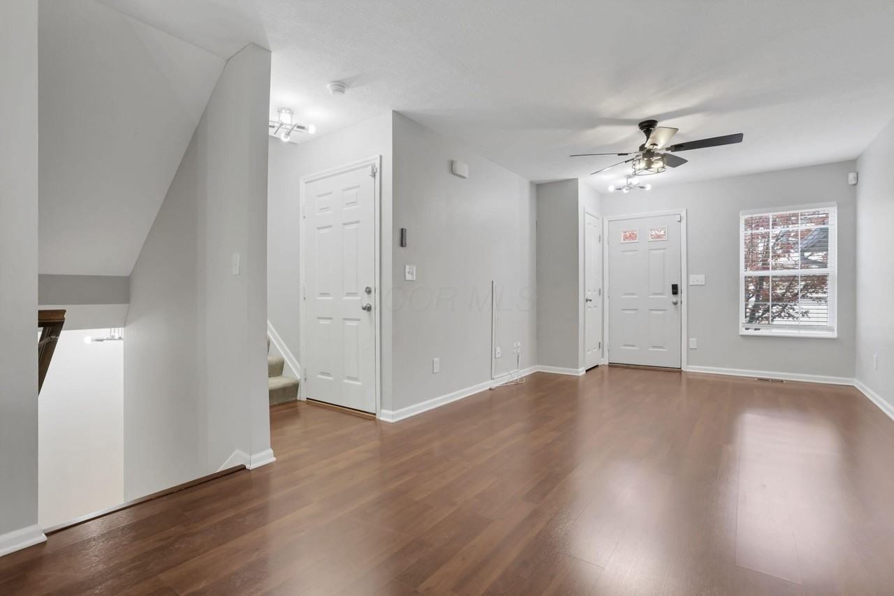 6479 Walnut Fork Drive - Photo 3 of 26