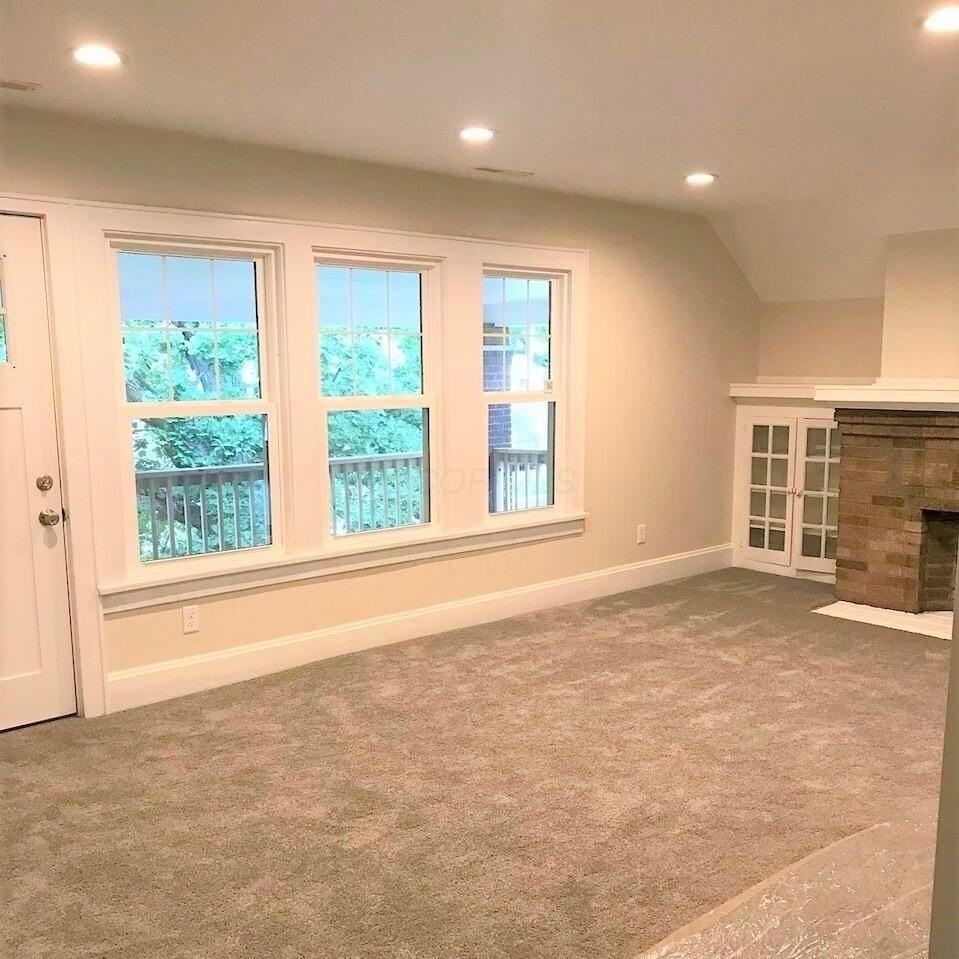 1594 N 4th St - Photo 5 of 15