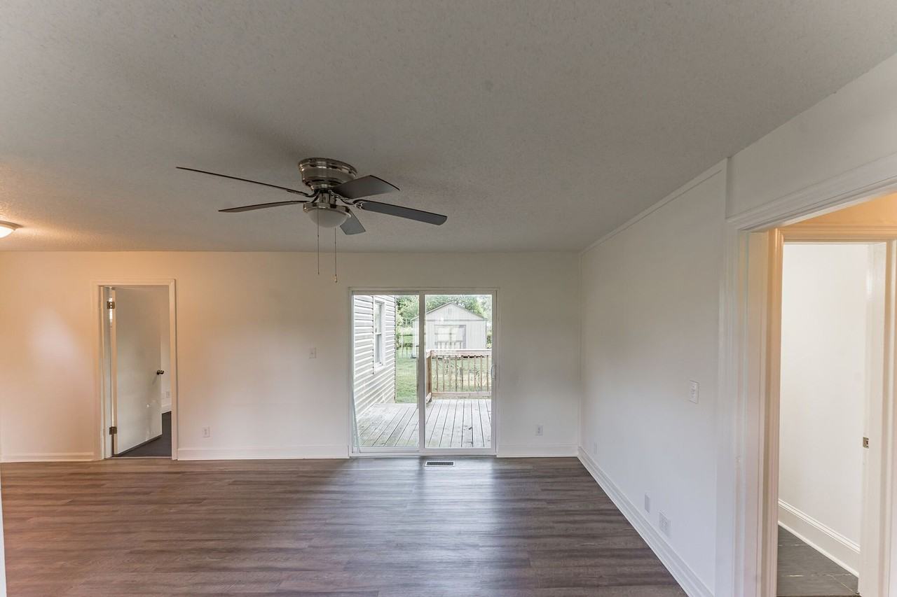 6619 State Line Rd - Photo 5 of 17